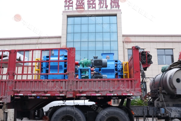 400*400四齒輥破碎機(jī)